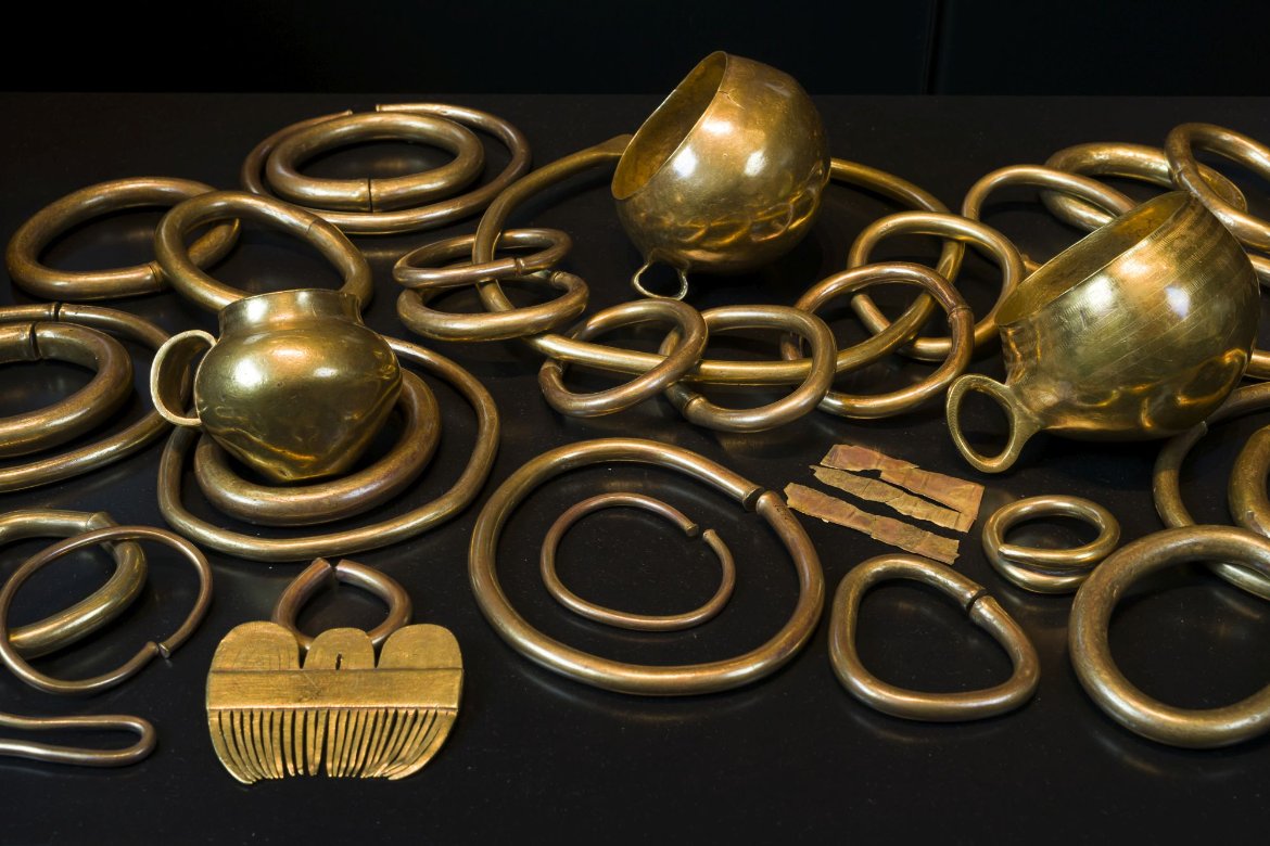  O Museo de Pontevedra retira temporalmente da exposición pública o tesouro de Caldas para aplicar medidas de seguridade adicional